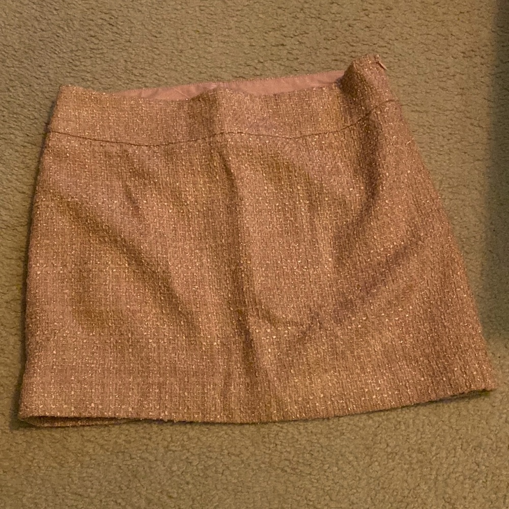 Beautiful pink tweed skirt